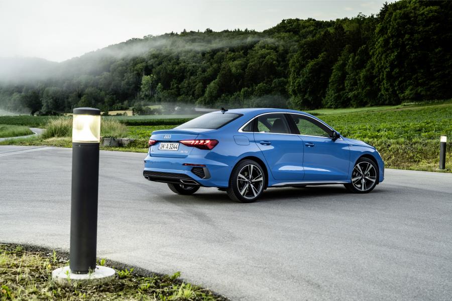  Audi A3 Sedan 35 TDI S-Line 2020 года  (WW) (фото 27 из 42)